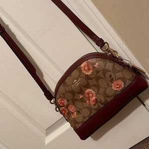 Crossbody bag-excellent condition